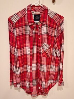 American Eagle Outfitters Boyfriend Fit Button Down Flannel